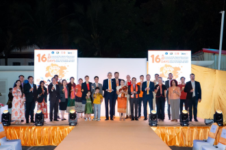 Laos Unites to End Online Violence Against All Women and Girls 